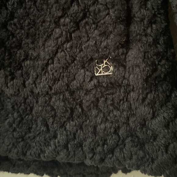 Calvin Klein Women’s Black Plush Zip-Front Fleece Jacket Gold Hardware Size M - Picture 5 of 7